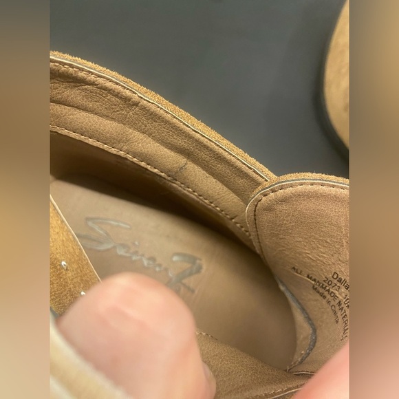 Newww!!Seven7 Dallas Faux Suede Ankle Boot Size 10 - Picture 9 of 10